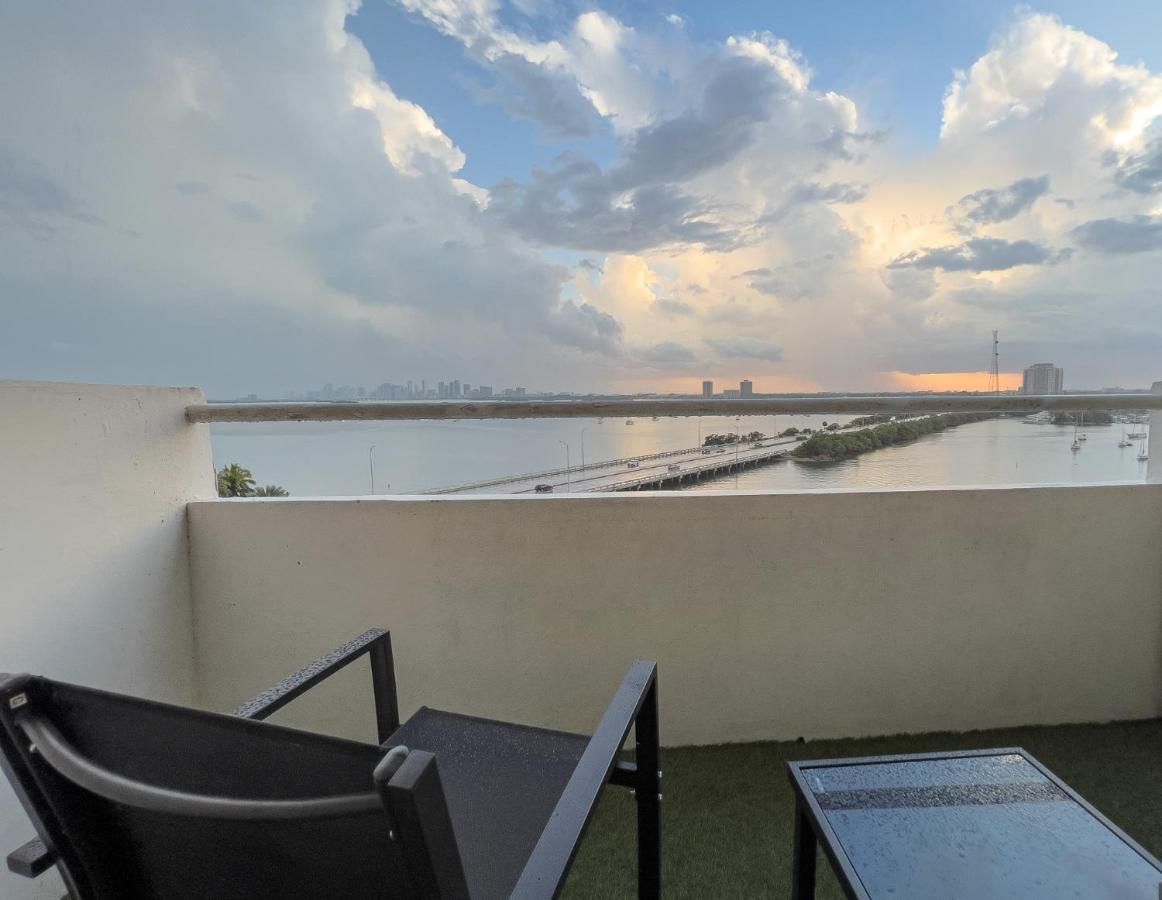 Appartement Bella Vista - Water Views Pool And Parking